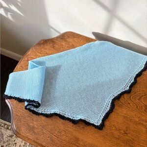 Knit bandana scarf with lace trim